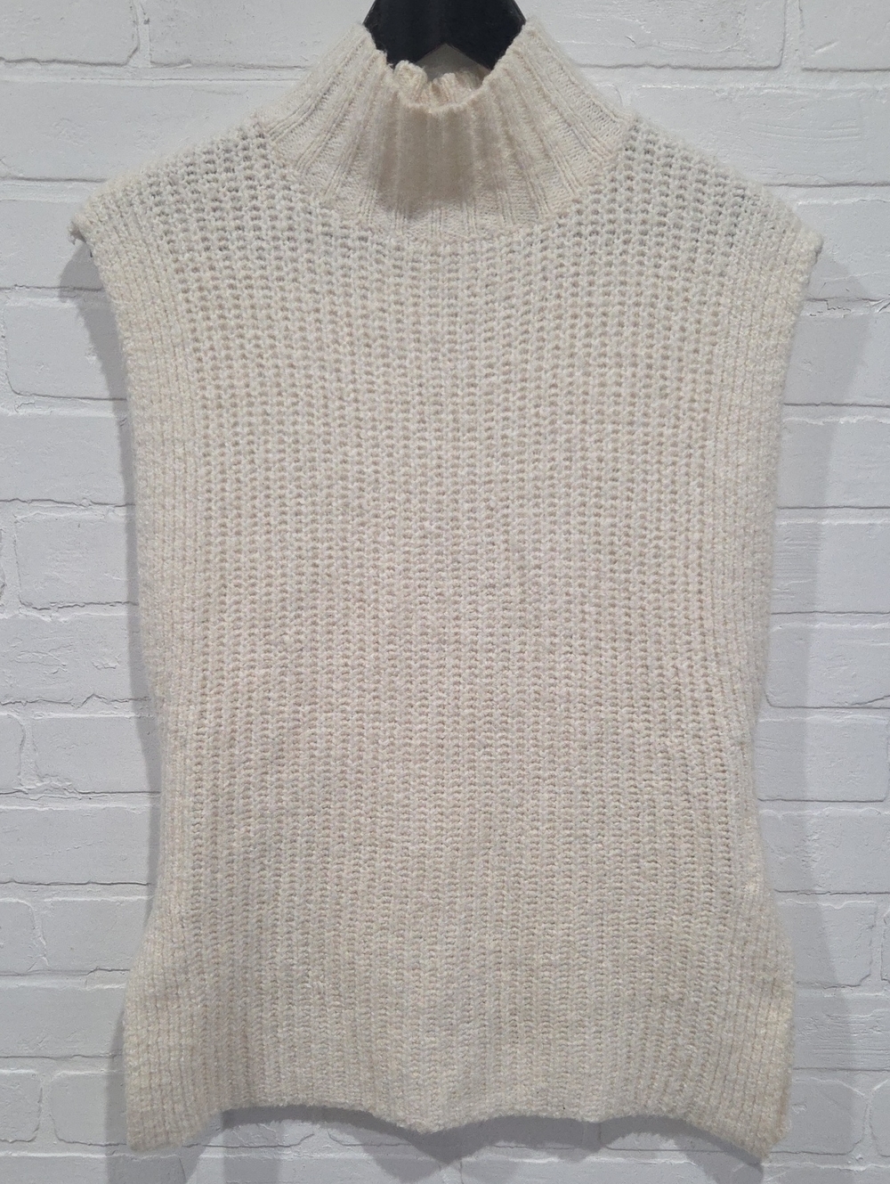 Line Sleeveless Turtleneck Knit Vest in Cream